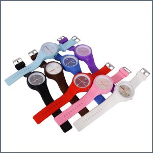 Colorful watch with silicone strap  ― Contieurope